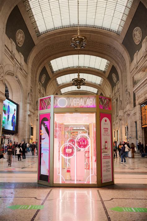 VeraLab in Stazione Centrale .